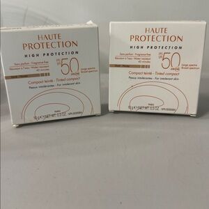 Avene Haute Protection High Protection SPF 50 Compacts in honey